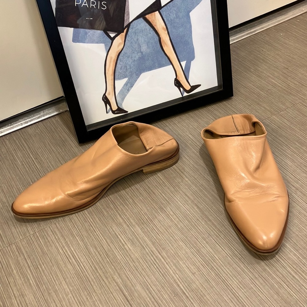 Everlane the modern BaBo leather mules flats tan color Size 9